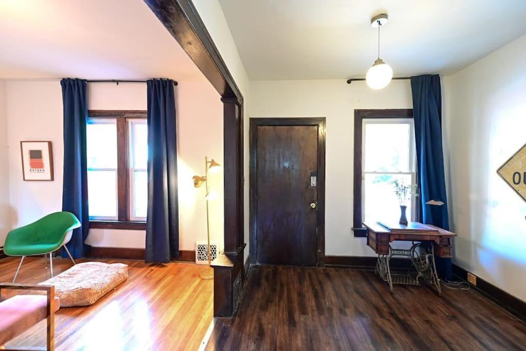 Luxe Mid-Century Styled Historic Townhouse #2 Villa Detroit Buitenkant foto