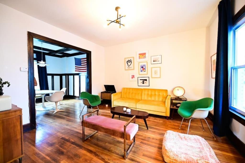 Luxe Mid-Century Styled Historic Townhouse #2 Villa Detroit Buitenkant foto