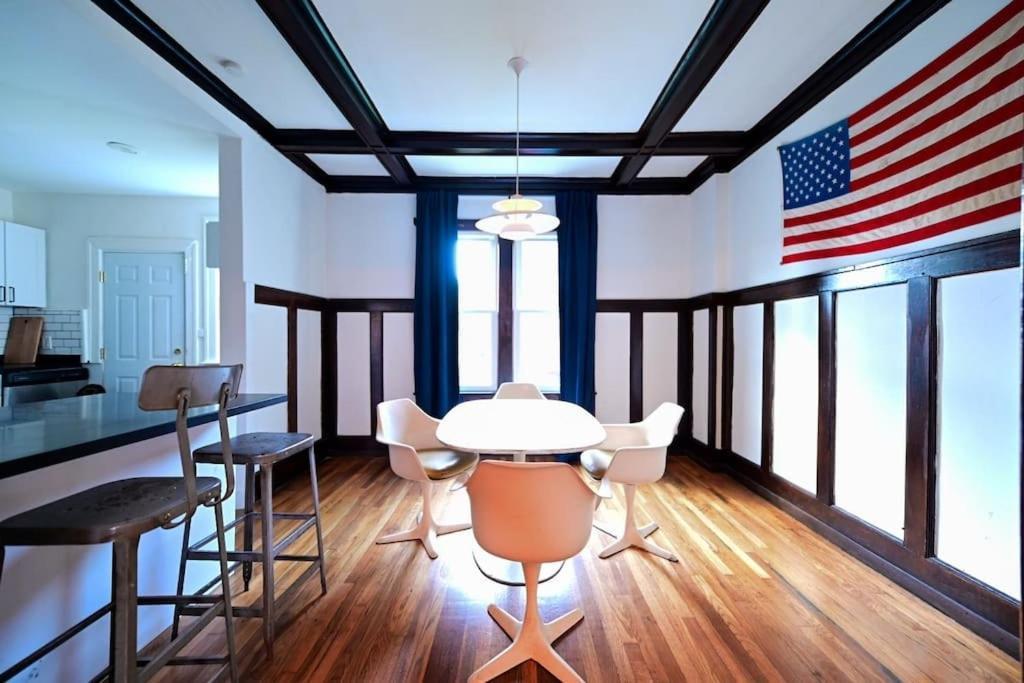 Luxe Mid-Century Styled Historic Townhouse #2 Villa Detroit Buitenkant foto